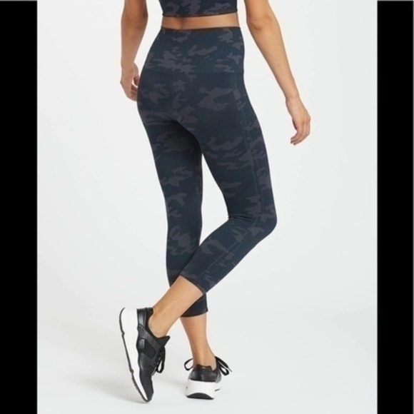 SPANX SPANX Look at Me Now Seamless Leggings - Picture 1 of 8